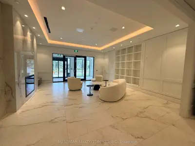 4010 Eglinton Ave Avenue W 624, Toronto, On M9a 4m2