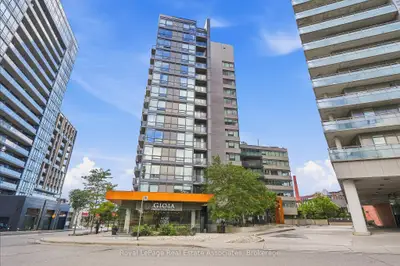 20 Joe Shuster Way 416, Toronto, On M6k 0a3