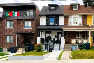 219 Mcroberts Avenue Upper, Toronto, On M6e 4p3