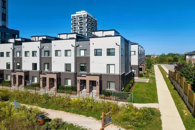 348 Wheat Boom Drive 24, Oakville, On L6h 3v6