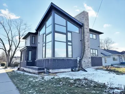 204 Mary Street, Oakville, On L6k 1s4