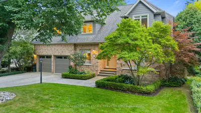 39 Rockingham Drive, Toronto, On M9a 1p5