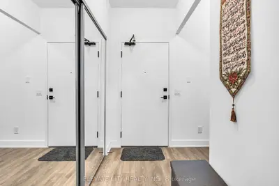 2489 Taunton Road 219, Oakville, On L6h 3r9