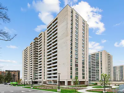 140 Elm Ridge Drive 813, Toronto, On M6b 1b1