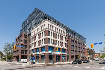 2946 Dundas Street West Street W 401, Toronto, On M6p 1y8
