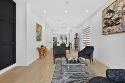 73 Elma Street, Toronto, On M8v 1x9