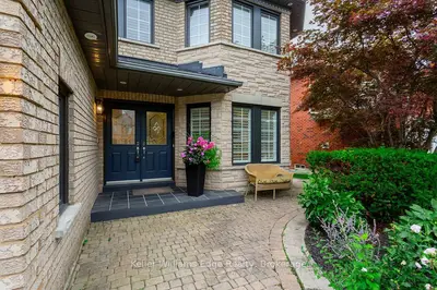 2084 Mckerlie Crescent, Burlington, On L7m 4e8