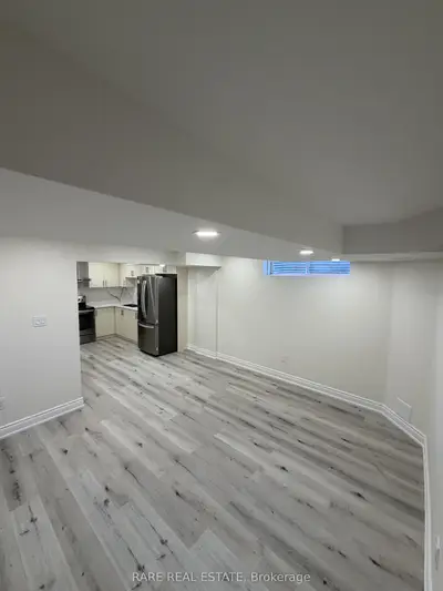 6 Country Ridge Court Lower, Brampton, On L6p 3s2