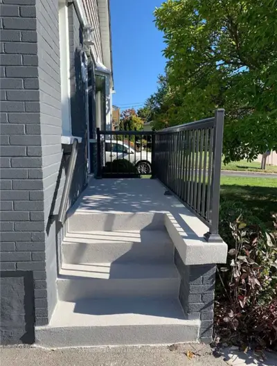 5439 Cornwall Crescent, Burlington, On L7l 3k2