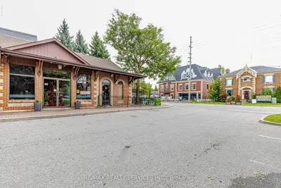 63 Queen Street S, Mississauga, On L5m 3s9