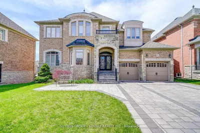 6 Flanders Road, Brampton, On L6x 0w3