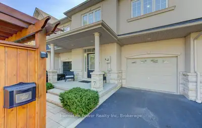 455 Claridge Road 7, Burlington, On L7n 2s1