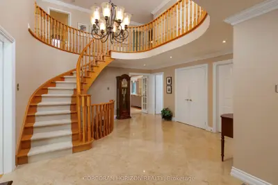 1807 Tattersall Way, Mississauga, On L5m 3h7