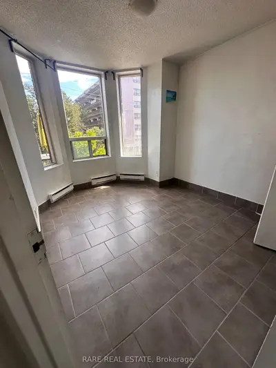 120 Spencer Avenue 5, Toronto, On M6k 2j6