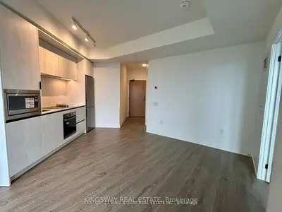2495 Eglinton Avenue W 1101, Mississauga, On L5m 2t2
