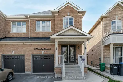 93 Yardley Crescent, Brampton, On L6x 5l8