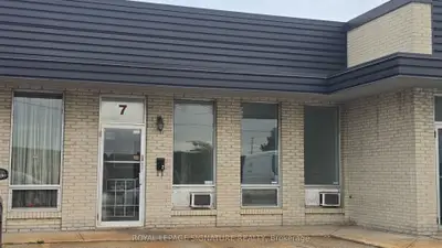 1260 Fewster Drive 7, Mississauga, On L4w 1a5