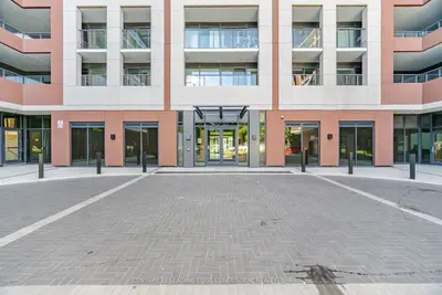 4010 Eglinton Avenue W 1605, Toronto, On M9a 0g5