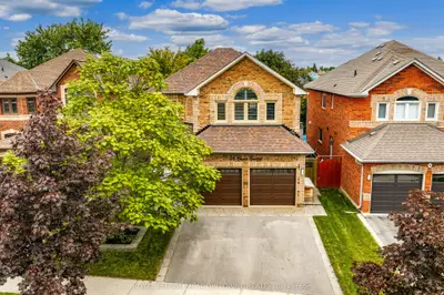 46 Chester Crescent, Halton Hills, On L7g 5w5