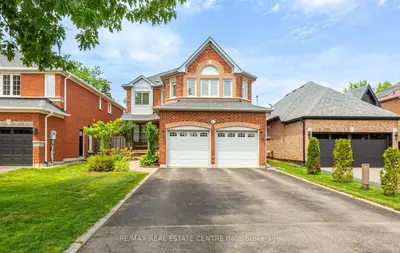 40 Hepburn Crescent N, Halton Hills, On L7g 5p8