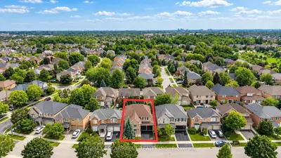 1396 Thorncrest Crescent, Oakville, On L6m 3y9