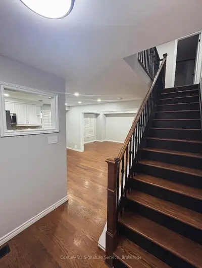 28 Homeland Court Upper, Brampton, On L6s 1r8