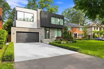 18 Herne Hill, Toronto, On M9a 2x1
