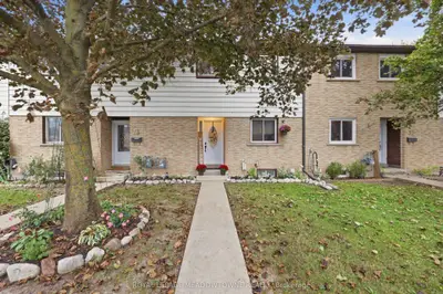 59 Maple Avenue 36, Halton Hills, On L7g 1x8