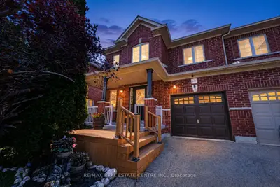 141 Lavery Heights, Milton, On L9t 0v4
