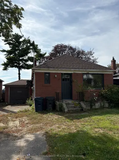 56 Glenhaven Street, Toronto, On M6m 3m3