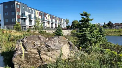 155 Downsview Park Boulevard 219, Toronto, On M3k 0e3