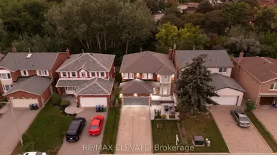 4242 Petersburg Crescent, Mississauga, On L4z 2t3