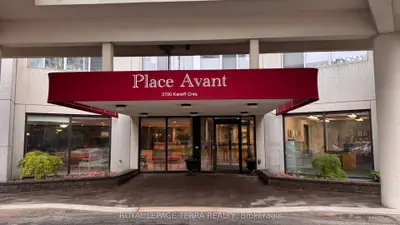 3700 Kaneff Crescent 1401, Mississauga, On L5a 4b8