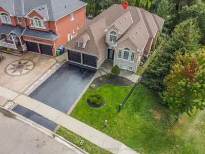 33 Woodvalley Drive, Brampton, On L7a 1z4