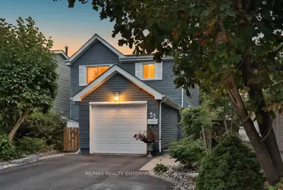 22 Monterey Avenue, Brampton, On L6z 1b5
