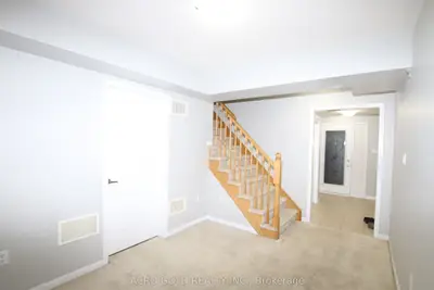 32 Mercedes Road, Brampton, On L7a 0z2