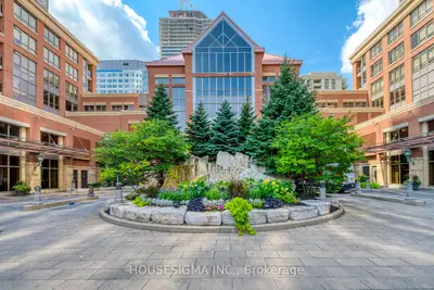 4090 Living Arts Drive 2703, Mississauga, On L5b 4m8