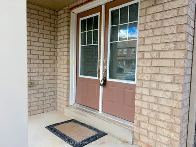 15 Banbridge Crescent, Brampton, On L6x 5l9