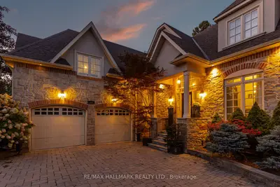 111 Woodhaven Park Drive, Oakville, On L6l 4k4