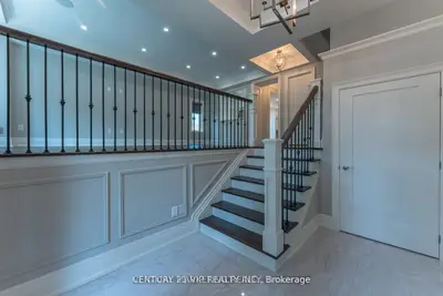 49 Roxaline Street, Toronto, On M9p 2z1