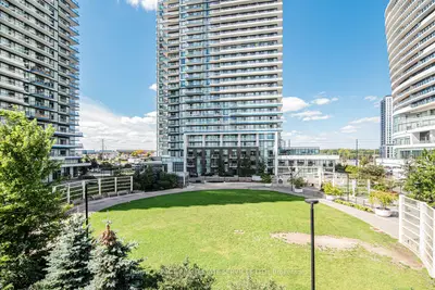 2530 Eglinton Avenue W 117, Mississauga, On L5m 0z5