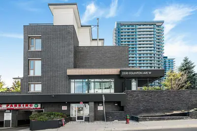 2530 Eglinton Avenue W 117, Mississauga, On L5m 0z5