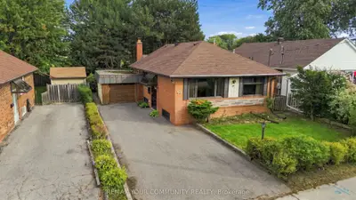 59 Redwater Drive, Toronto, On M9w 1z5
