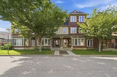 888 Jempson Path, Milton, On L9t 0z5