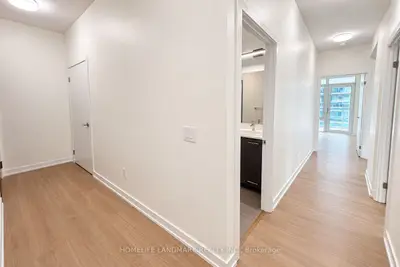 360 Square One Drive 805, Mississauga, On L5b 0g7