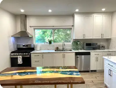 1119 Rebecca Street, Oakville, On L6l 1y6