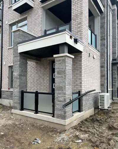 2 Plume Street B, Brampton, On L7a 0b6