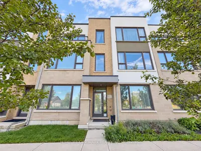 211 Squire Crescent 3, Oakville, On L6h 7c3