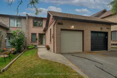 1066 Runnymead Crescent, Oakville, On L6m 1c4