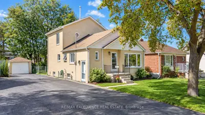 49 Barrhead Crescent, Toronto, On M9w 3z8